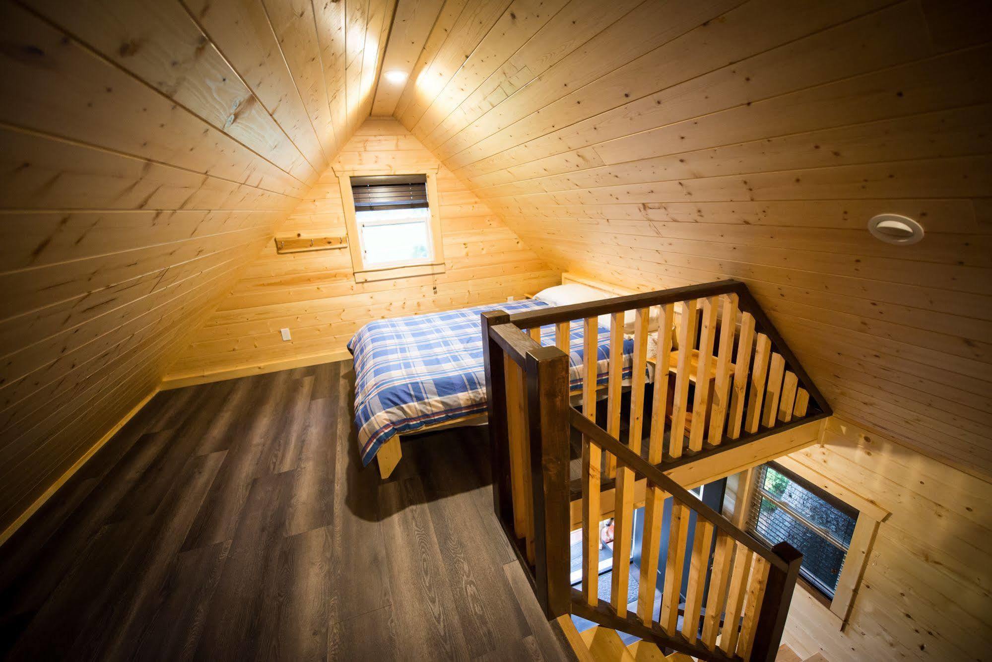Hidden Acres Farm And Treehouse Resort Terrace Exterior foto