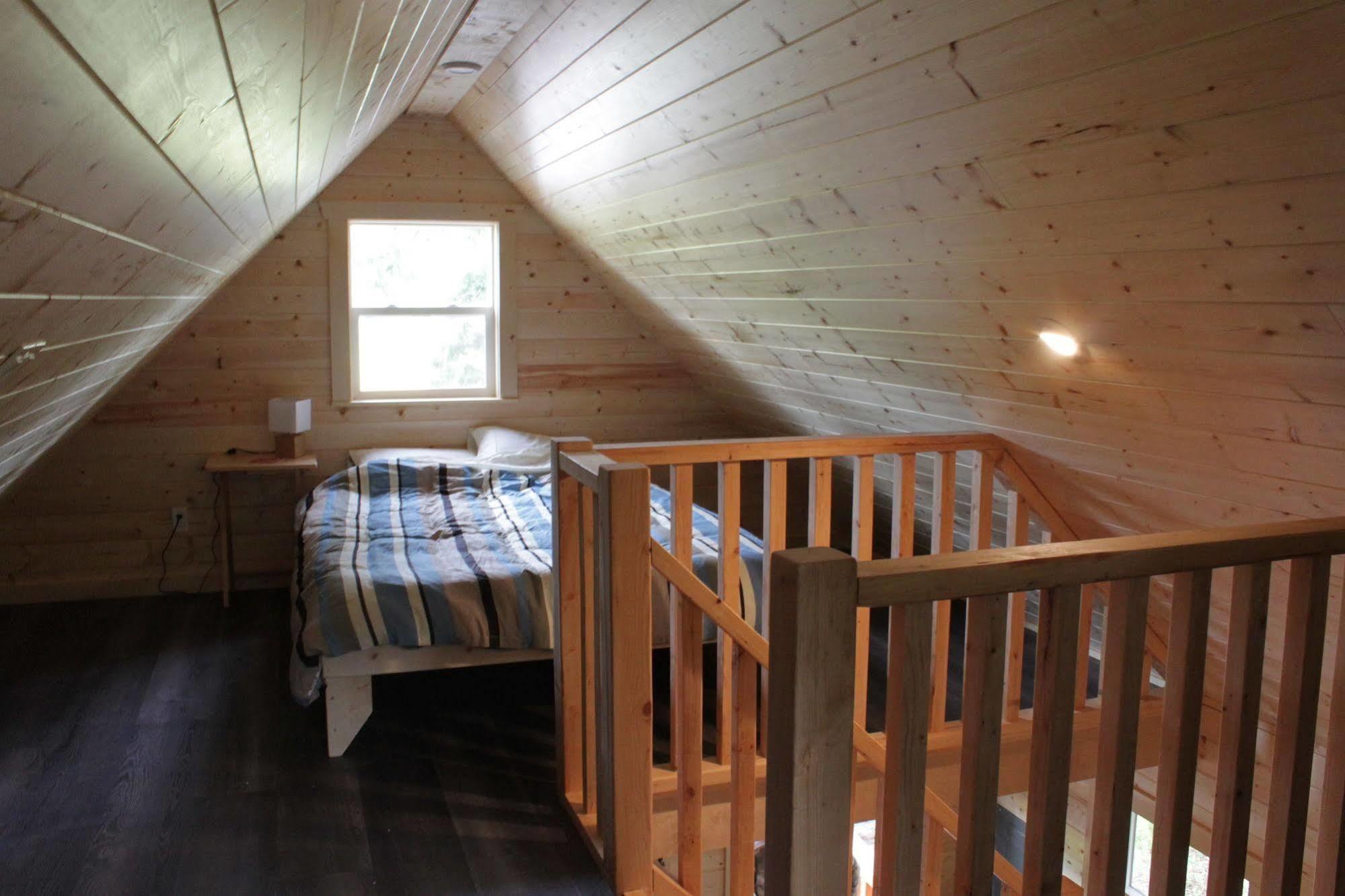 Hidden Acres Farm And Treehouse Resort Terrace Exterior foto